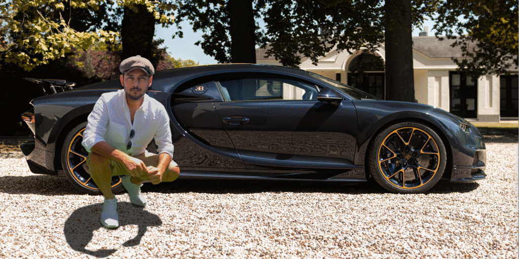 VALLTRO junto al Bugatti Chiron L’Ébé, edición final para Europa con diseño inspirado en la herencia histórica de la marca.