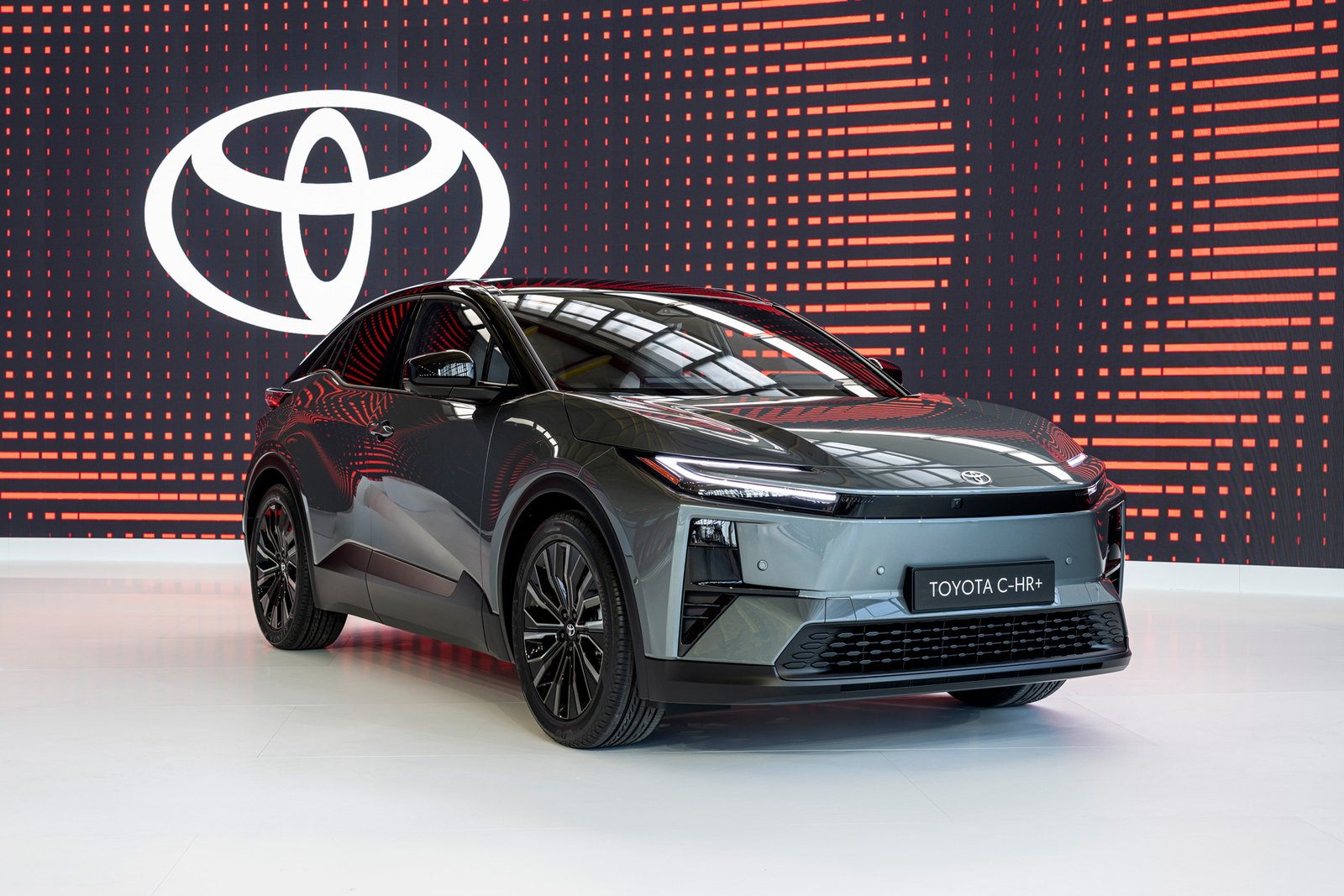 Precio y disponibilidad Toyota C-HR+ 2025 | VALLTRO.COM