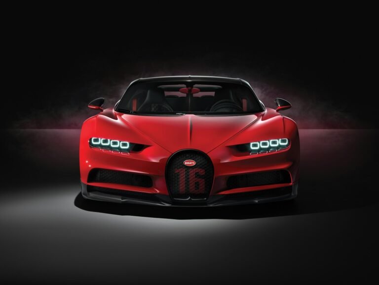 El Bugatti Chiron Sport es una evolución enfocada en la conducción deportiva, la exclusividad y el mercado de colección, posicionándose como uno de los hypercars modernos más importantes del mercado global.