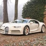 Bugatti Chiron habillé par Hermès, una pieza única que fusiona el poder del W16 de 1.500 CV con la elegancia artesanal de la casa Hermès.